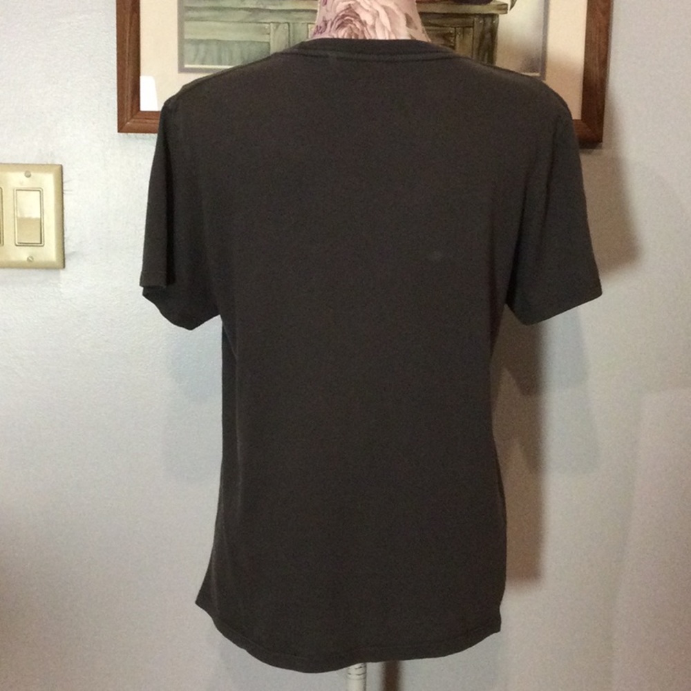 Guess Gray T-Shirt - Picture 2 of 5